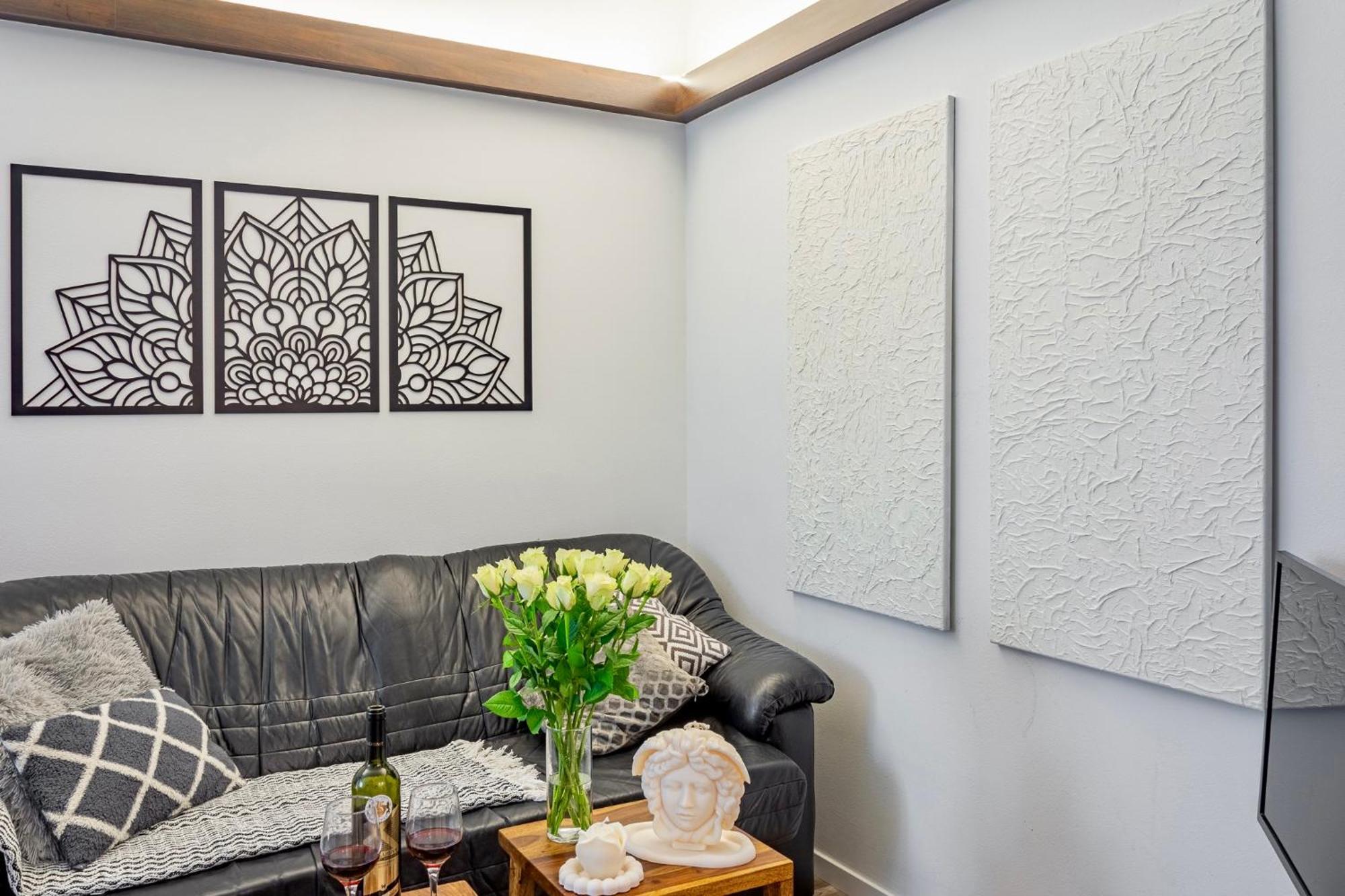 Natural-Style Apartment In The Centre Of Bratislava Luaran gambar