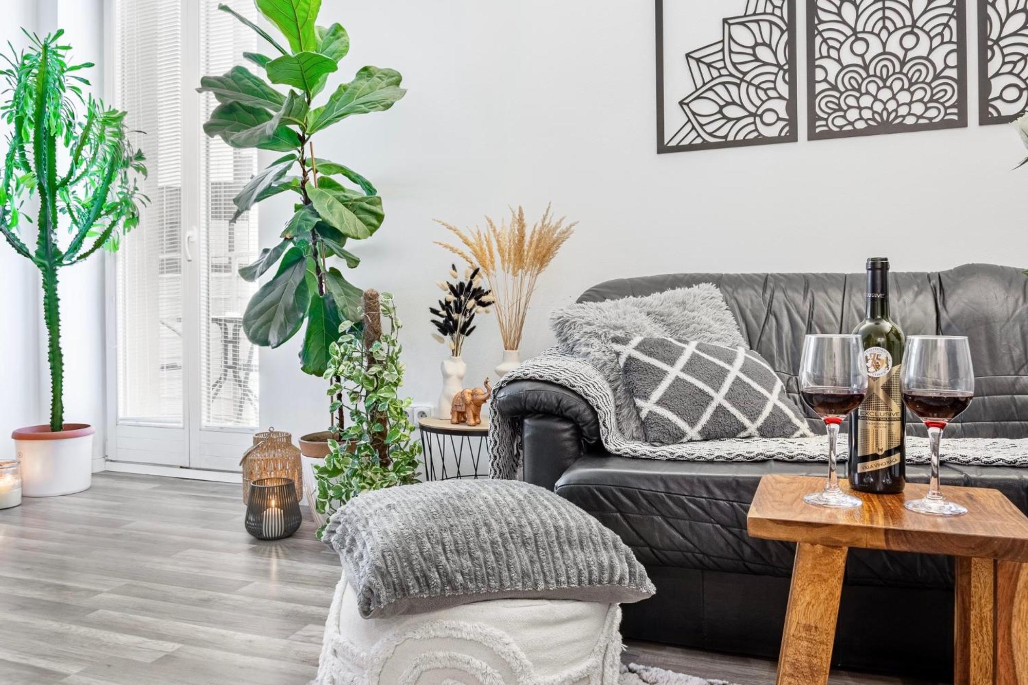 Natural-Style Apartment In The Centre Of Bratislava Luaran gambar